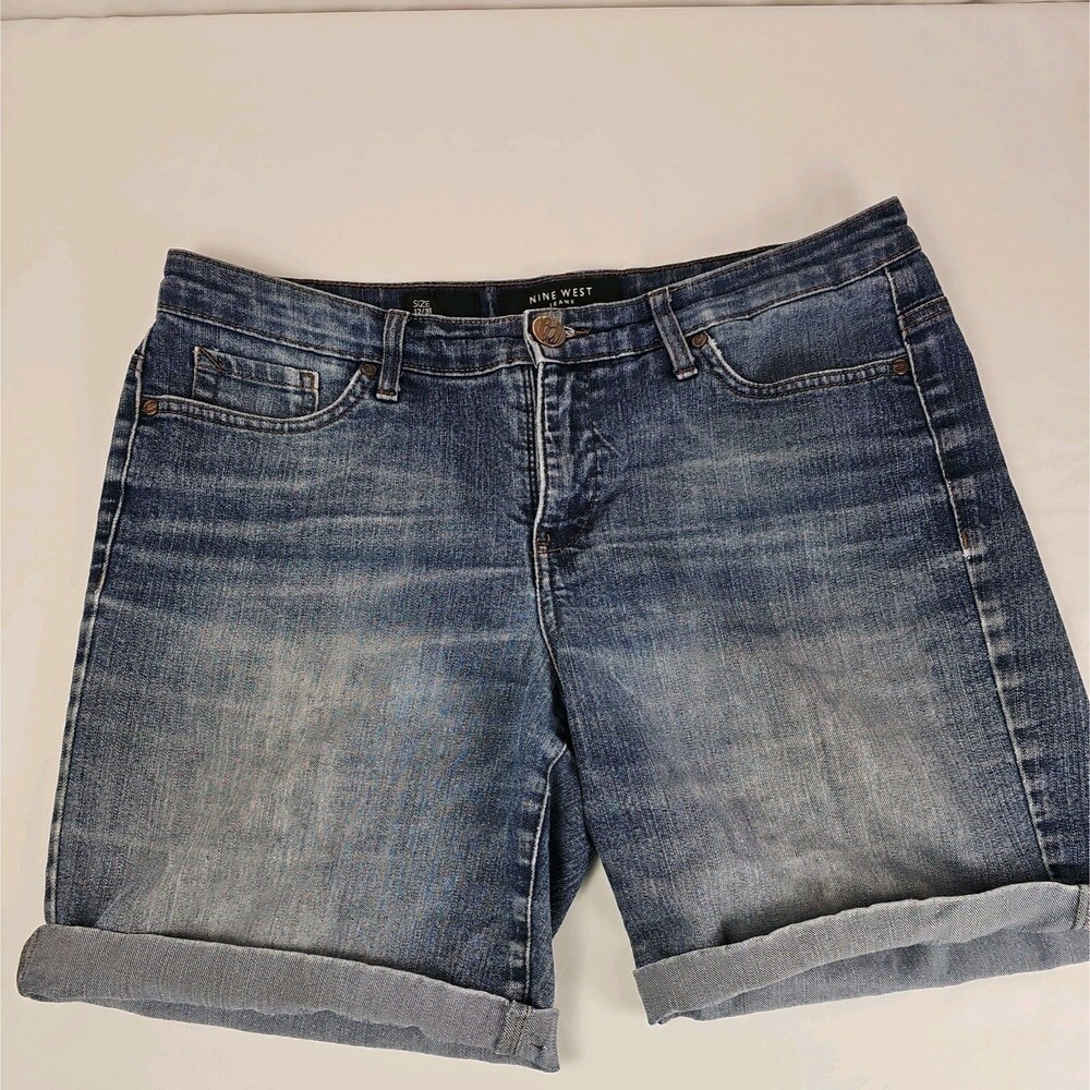 Nine West Women’s Size 12 Denim Bermuda Shorts Cuffed Blue Jean Stretch